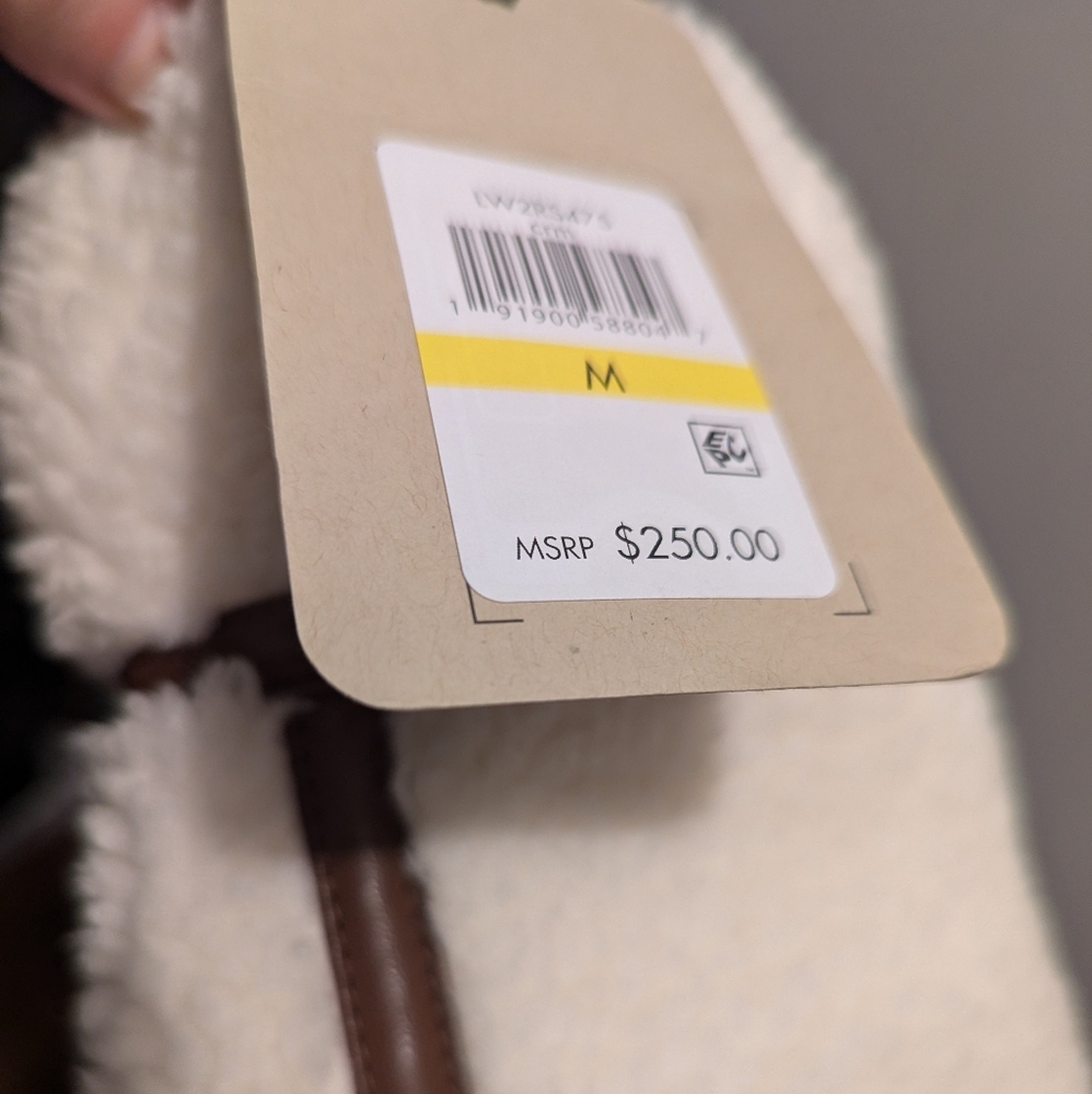 🆕 NWT Levi's zip-up faux leather and sherpa jacket with contrast piping - Picture 6 of 8